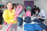 Itaja oferece aulas gratuitas de natao para crianas e adolescentes com deficincia 