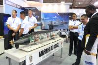 Itaja firma compromisso para instalao de empresa da Marinha do Brasil no municpio