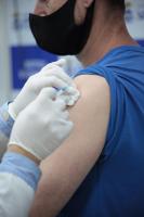 Itaja retoma na quarta-feira vacinao contra Covid-19 para profissionais de Educao