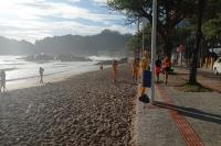 Quase 900 toneladas de lixo já foram recolhidas das praias de Itajaí