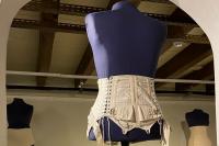 Museu Histrico recebe exposio sobre a moda ntima feminina