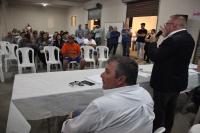 Moradores do Loteamento So Pedro apresentam reivindicaes no Prefeitura nos Bairros
